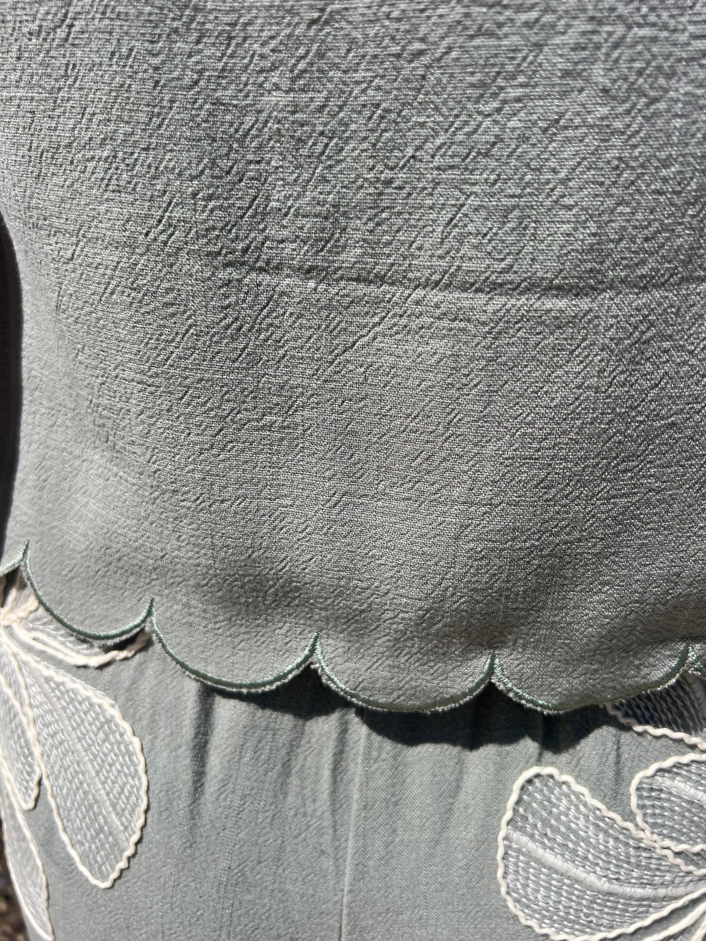 Fern Linen Blend Scallop Edge Tank