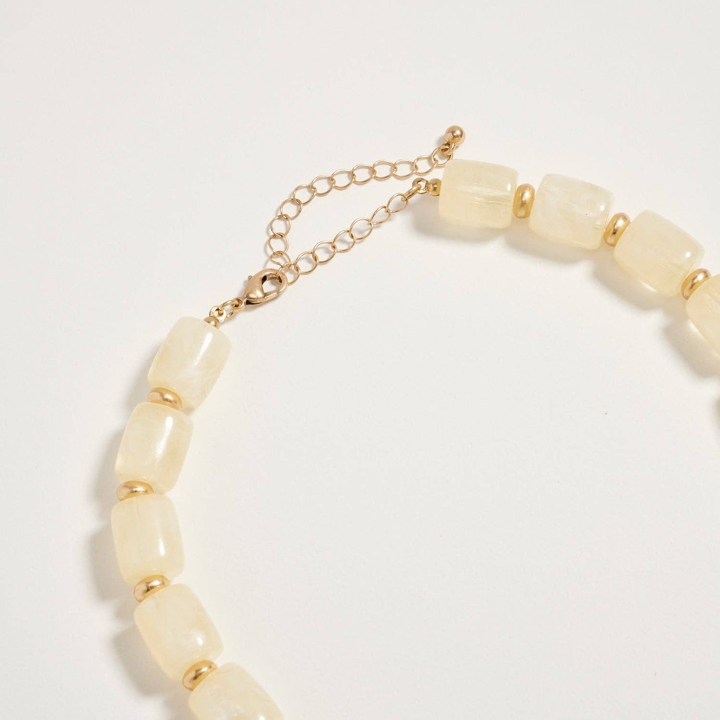 Gold Seashell Pendant Beaded Necklace