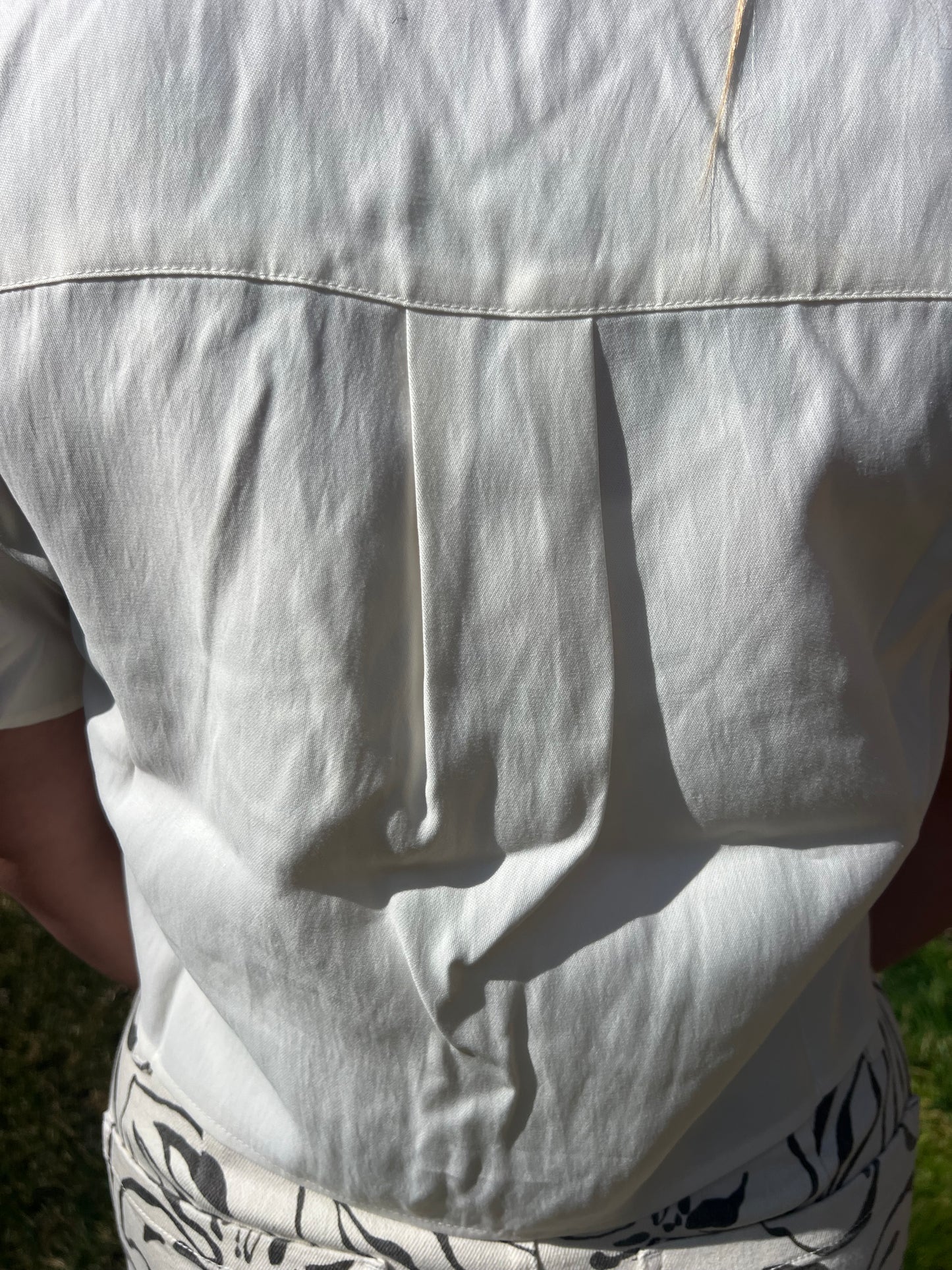 Shasta Daisy Button Front Short Sleeve Top