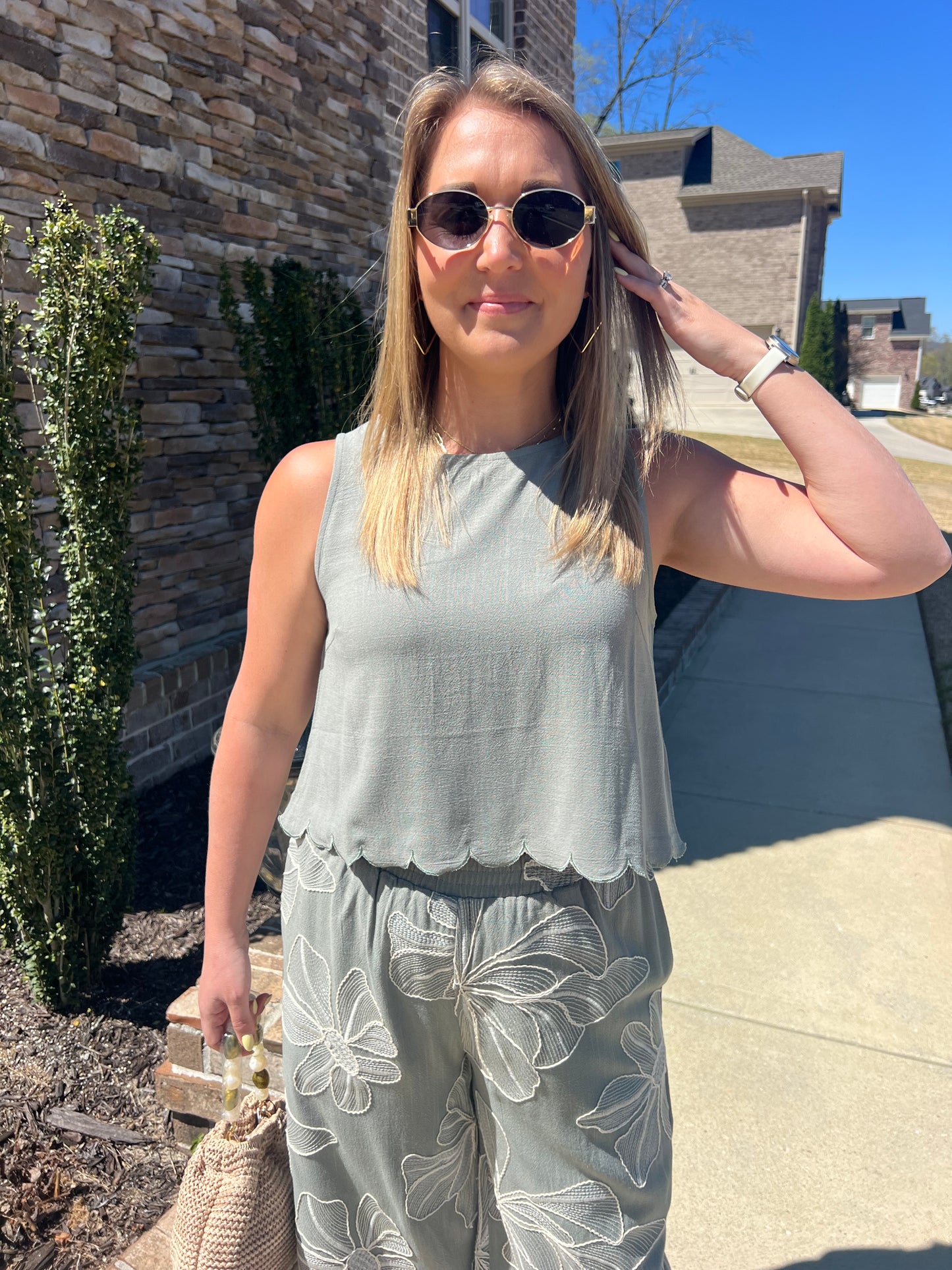 Fern Linen Blend Scallop Edge Tank