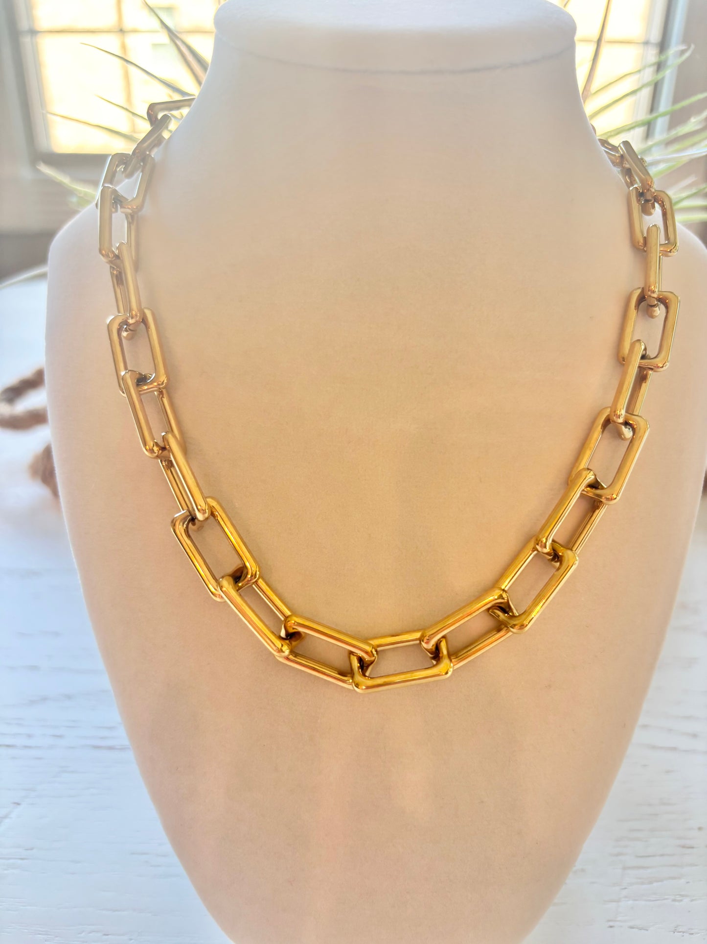 Rectangle chain necklace