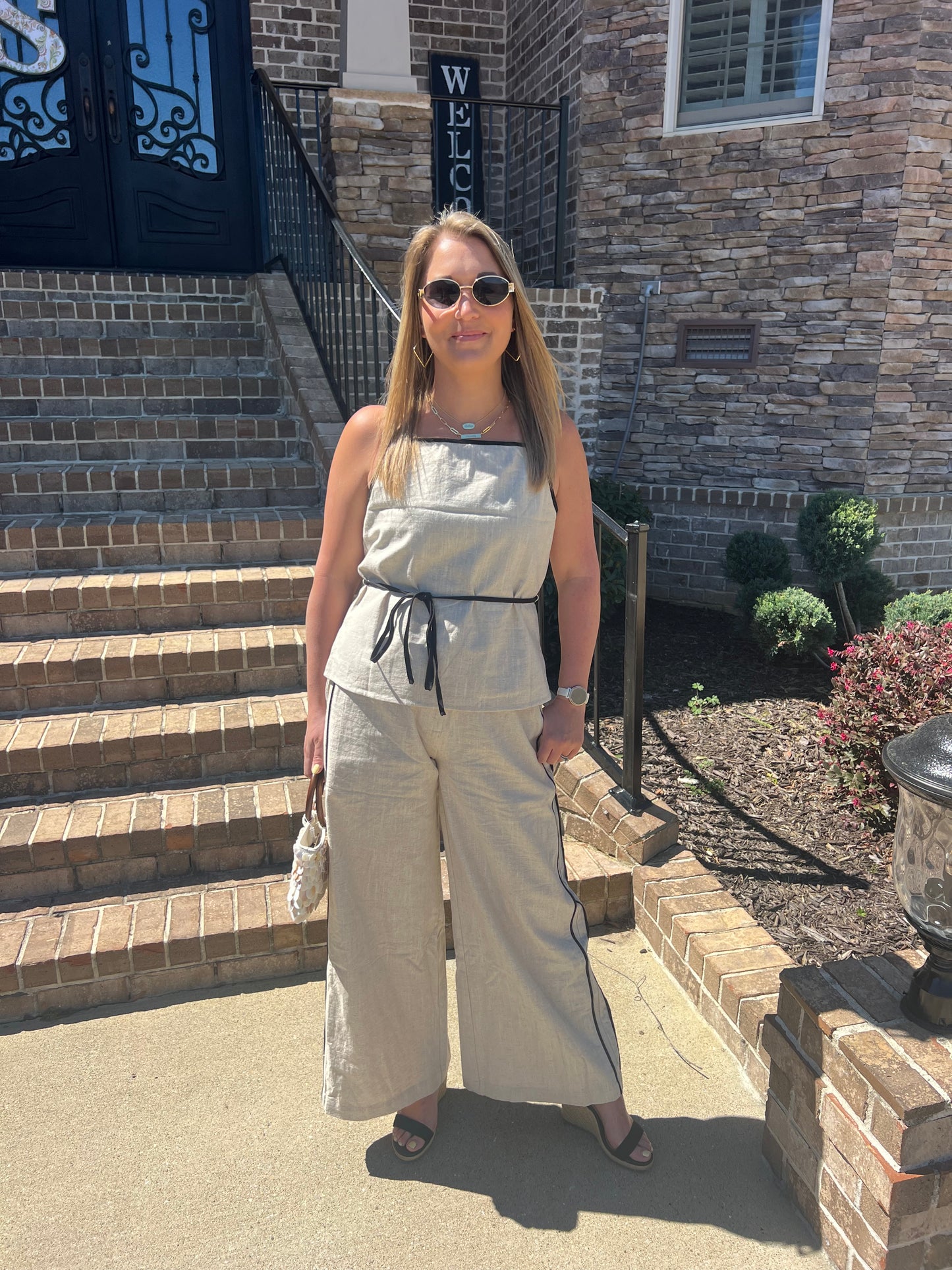 Zinnia Linen Contrast Piping Tank and Pants Set