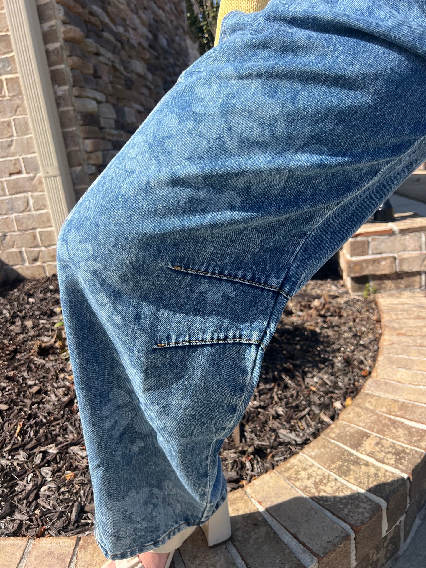 Agapanthus Floral Print Barrel Jeans