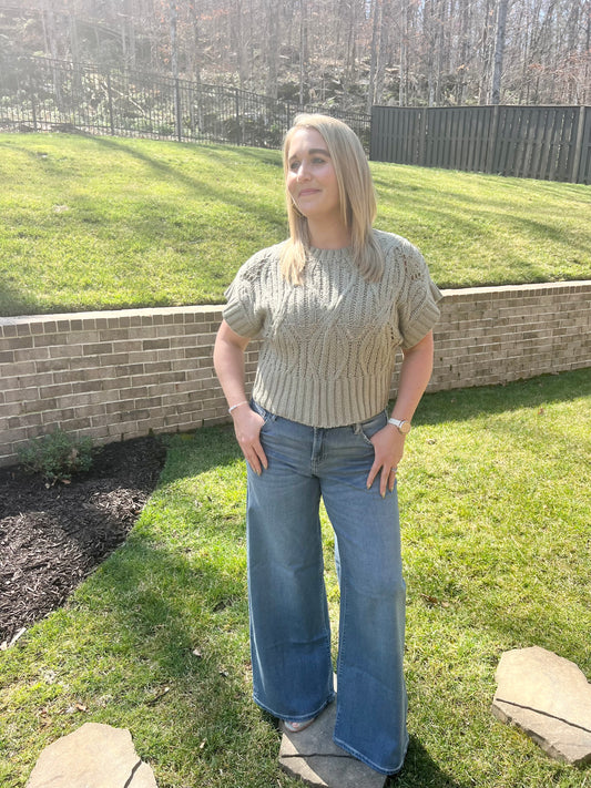 Dianthus Short Sleeve Sweater