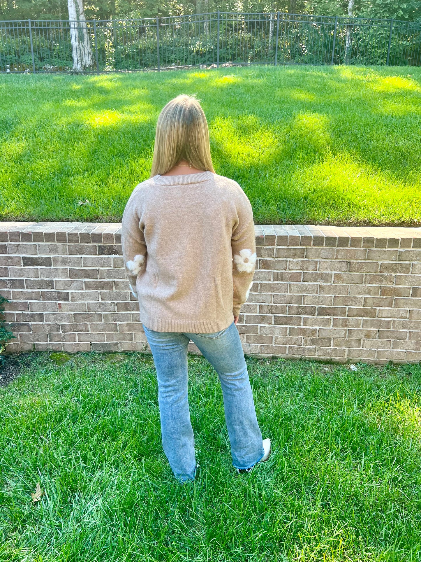 Viburnum Raised Flower Cardigan