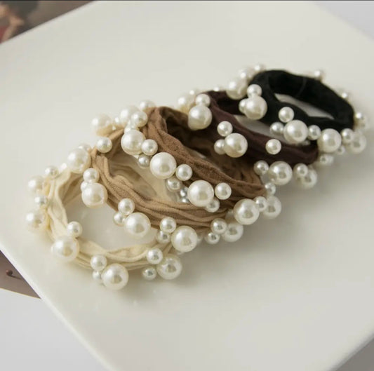 Neutral Textured Seamless Pearl Hair Ties